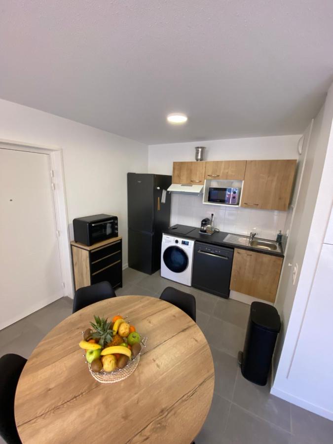 Charmant Appartement Neuf Et Confortable Classe 4 Etoiles Бискарос Екстериор снимка