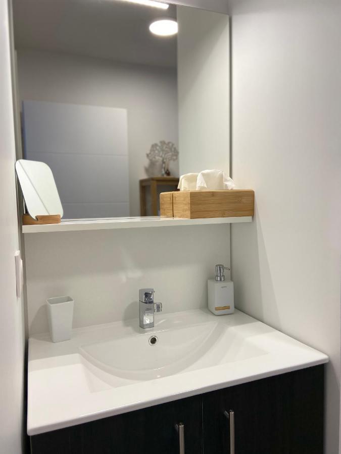 Charmant Appartement Neuf Et Confortable Classe 4 Etoiles Бискарос Екстериор снимка