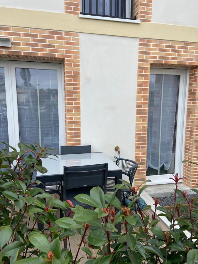 Charmant Appartement Neuf Et Confortable Classe 4 Etoiles Бискарос Екстериор снимка