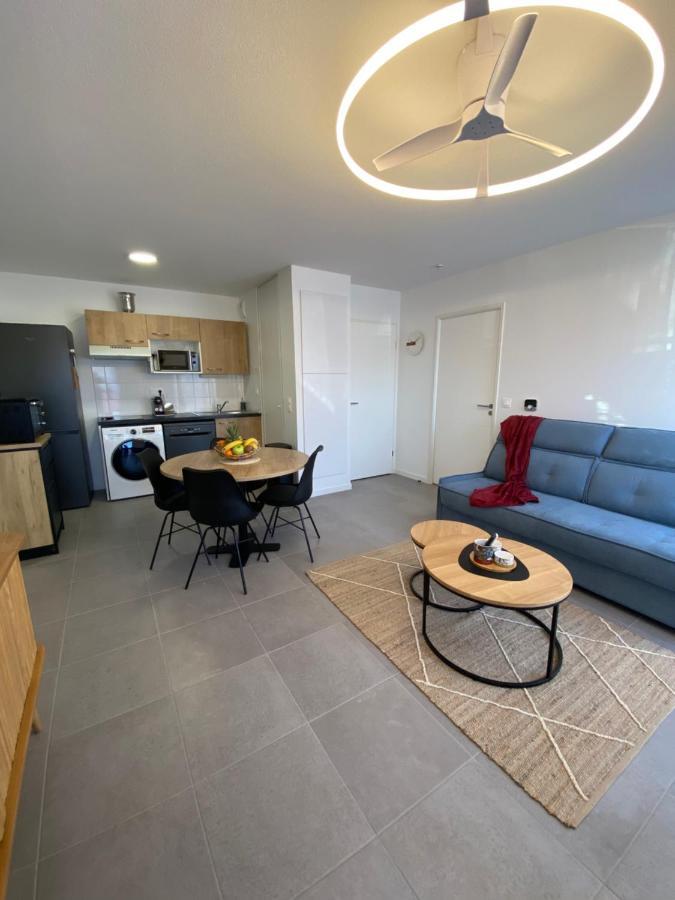 Charmant Appartement Neuf Et Confortable Classe 4 Etoiles Бискарос Екстериор снимка