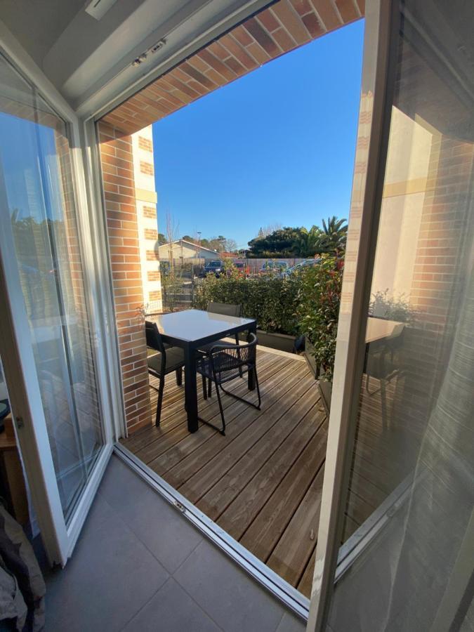 Charmant Appartement Neuf Et Confortable Classe 4 Etoiles Бискарос Екстериор снимка