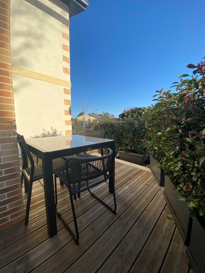 Charmant Appartement Neuf Et Confortable Classe 4 Etoiles Бискарос Екстериор снимка