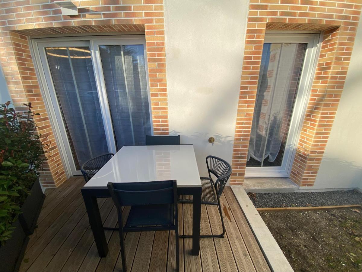 Charmant Appartement Neuf Et Confortable Classe 4 Etoiles Бискарос Екстериор снимка